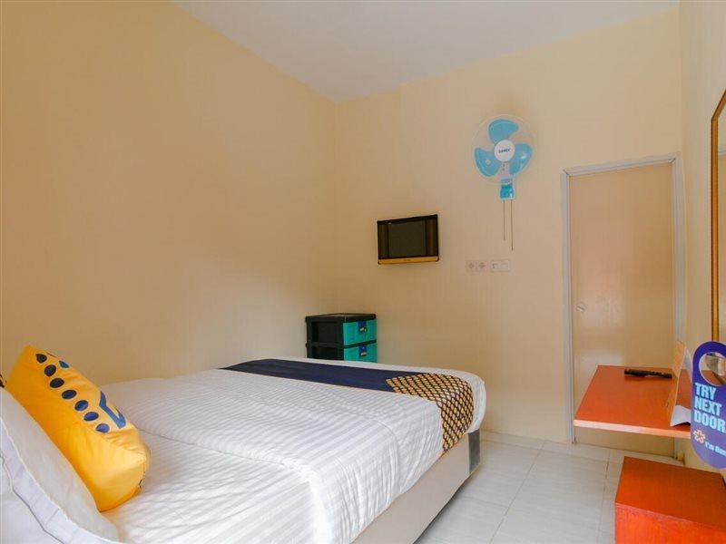 Ayu Homestay Syariah Sukabumi Bagian luar foto