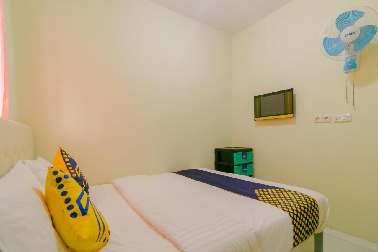 Ayu Homestay Syariah Sukabumi Bagian luar foto